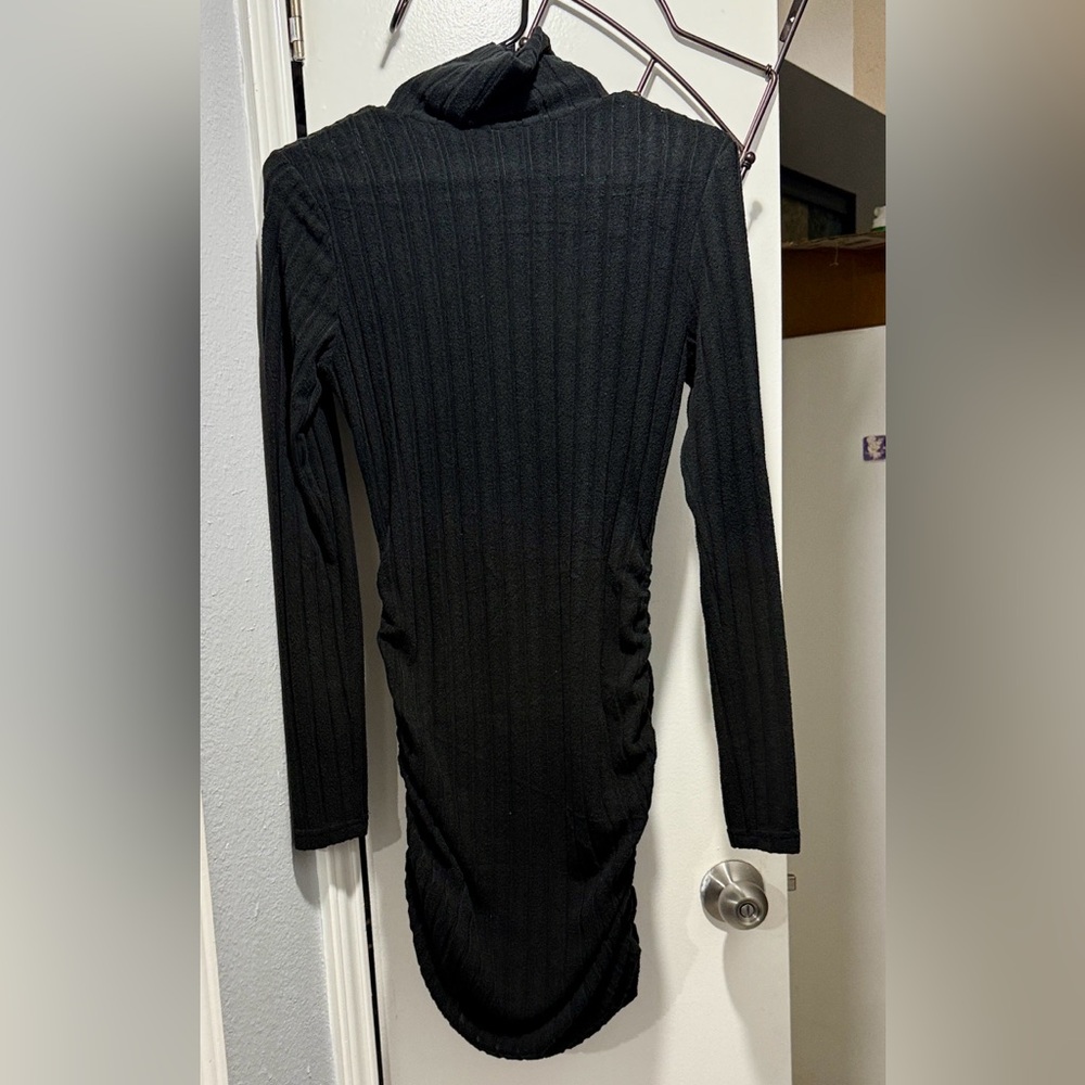 Elegant Black Ribbed Dress
